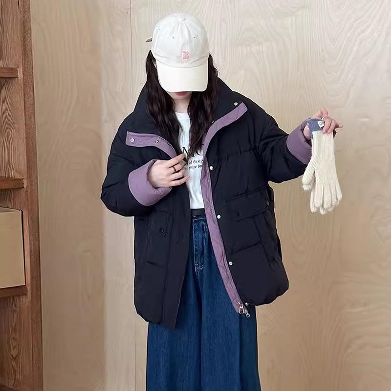 Модная контрастная короткая пуховая куртка женская 2024 зима новая стойка воротник утолщенный белый утиный пух рукав с отворотом теплая куртка большой размер