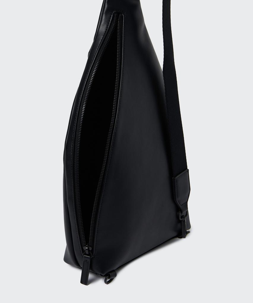 Musinsa Standard Synthetic Leather Flask Sling Bag [Black]