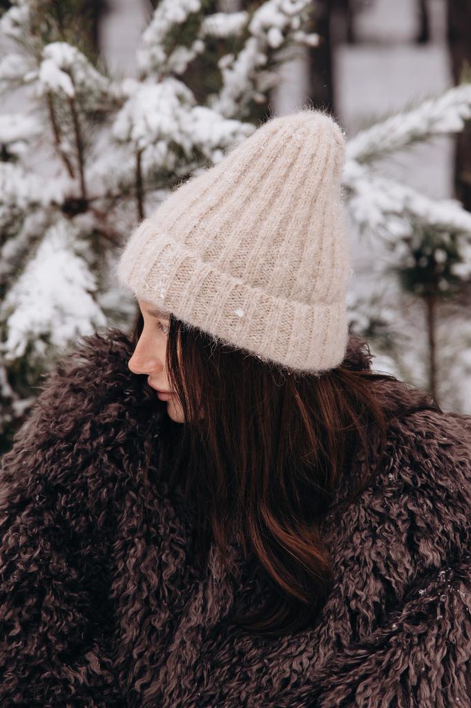 Snow Kiss Beige Alpaca Wool Hat