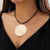 Простота ожерелье с металлической нитью Темпераментное ожерелье Новый большой круглый кулон в маске с воротником