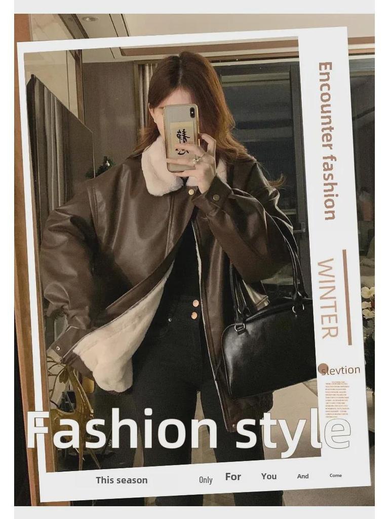 Женское высококачественное зимнее пальто из американской мотоциклетной кожи и хлопка: Корейский стиль, свободный крой, плюс бархат, плотная, короткая куртка.