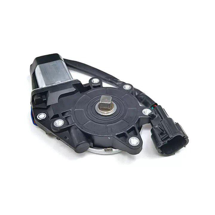 Мотор стеклоподъемника передней левой двери 80731-ED000 для Nissan Tiida C11.