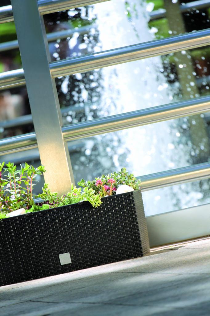 RATO Case DRTC500 Self-Irrigation Flowerpot | Umbra