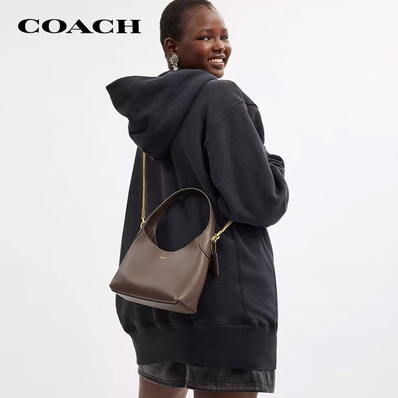 Женская кожаная сумка через плечо COACH BROOKLYN 23