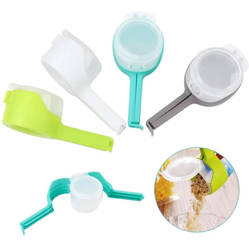 LMETJMA 4Pcs Food Bag Sealing Clip with Pour Spout Kitchen Food Storage Sealing Clips Great Chip Bag Clips with Cap JT394