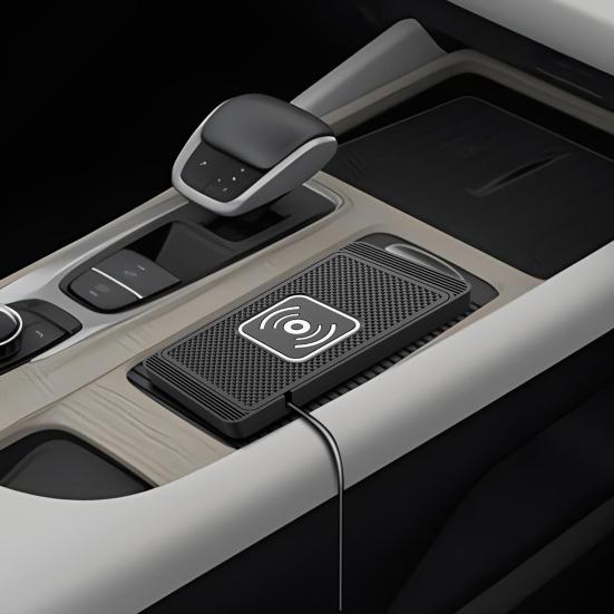 Беспроводная автомобильная зарядная площадка 15 Вт Быстрая зарядка Стабильная Нескользящая Силиконовая площадка для зарядки телефона Площадка для зарядки на неровной дороге для телефонов Автомобильные аксессуары