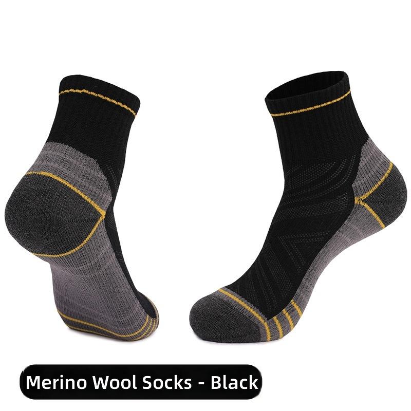 Adult Crew Thickened Towel-Base Winter Hiking Climbing ODM Professional Athletic Seamless Socks Sweat-Absorbent Breathable