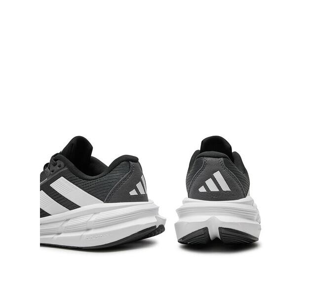 Кроссовки adidas Questar 3