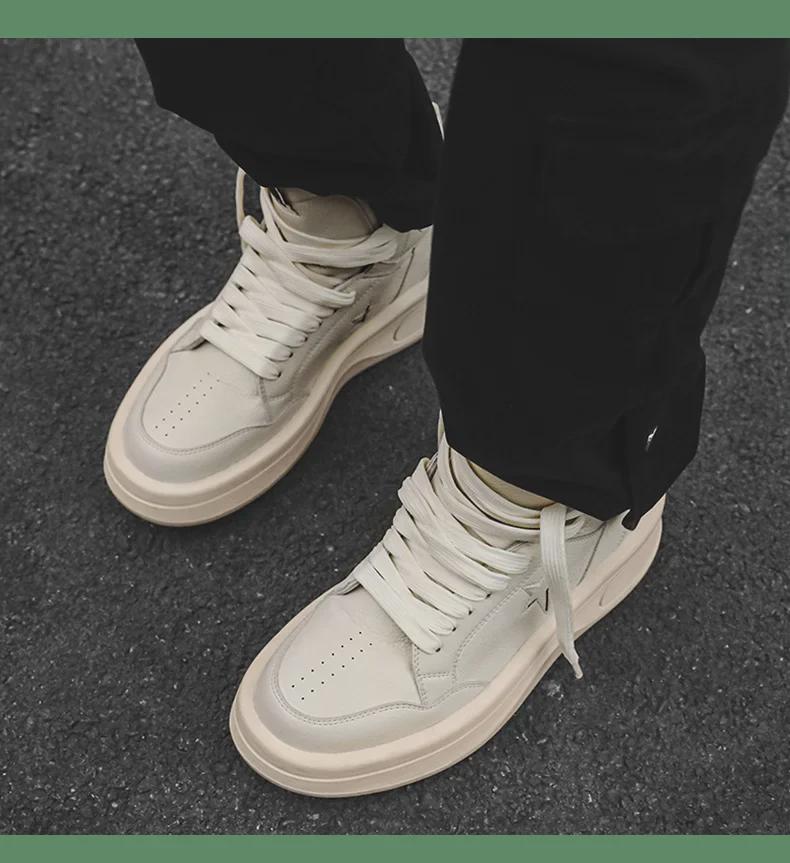 Осенние корейские кроссовки с толстой подошвой и высоким верхом 2024 года: Увеличивающие рост, универсальные и модные повседневные туфли на шнуровке.