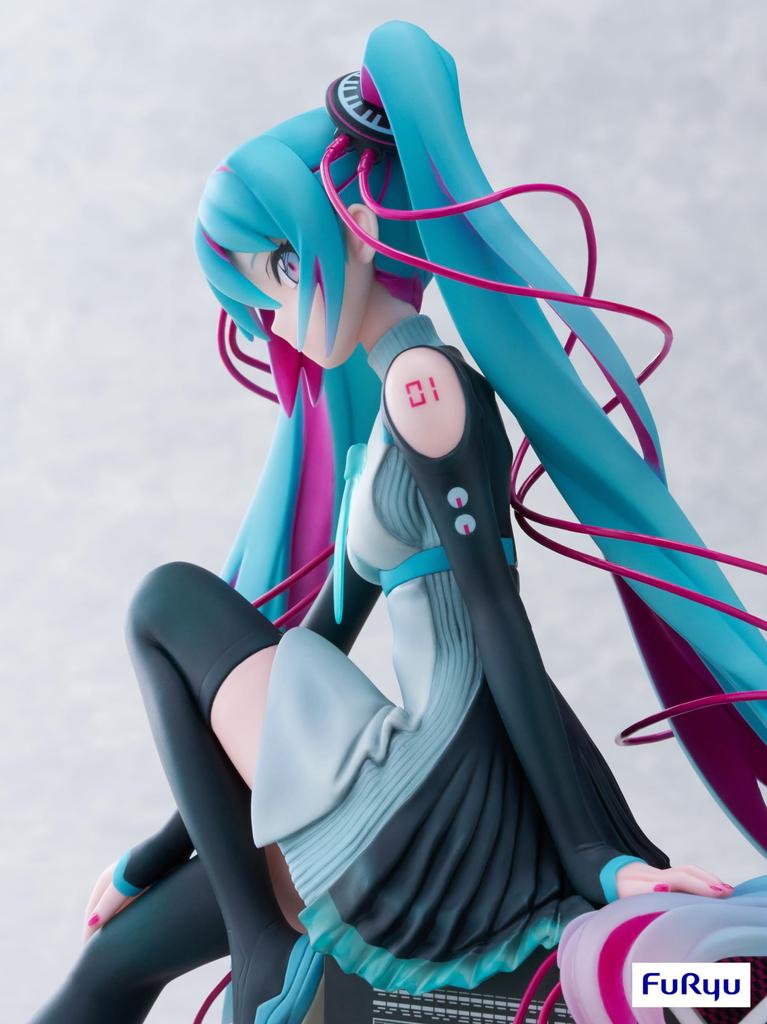 Furyu Hatsune Miku x MTV Scale PVC Painted Complete Figure 1/7