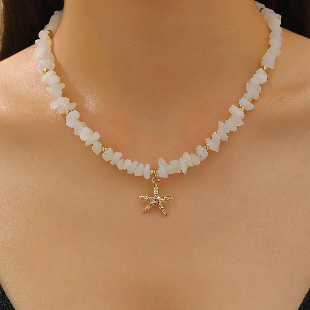 Sweet Cool Spicy Girl Style Hip Hop Imitation Zircon Crystal Heart Shaped Choker Necklace Pendant