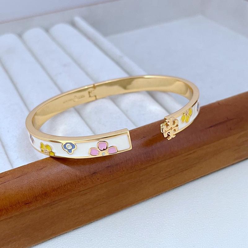 Шикарный эмалированный металлический браслет с цветочным узором в стиле легкой роскоши