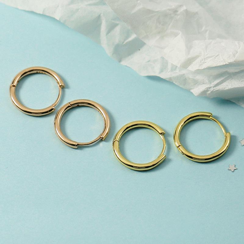 Minimalist Gold Circle Ear Hoops and Cuffs In European and American Style