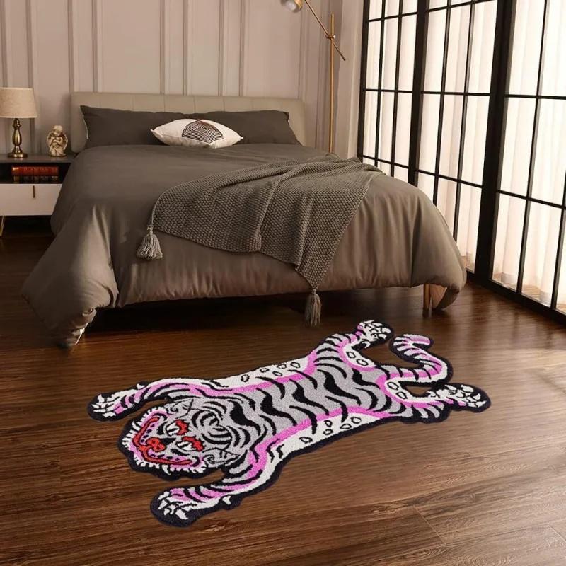 Retro Tiger Alien Shaped Floor Mat Non-Slip Soft Carpet for Living Room Bedroom Home Decor