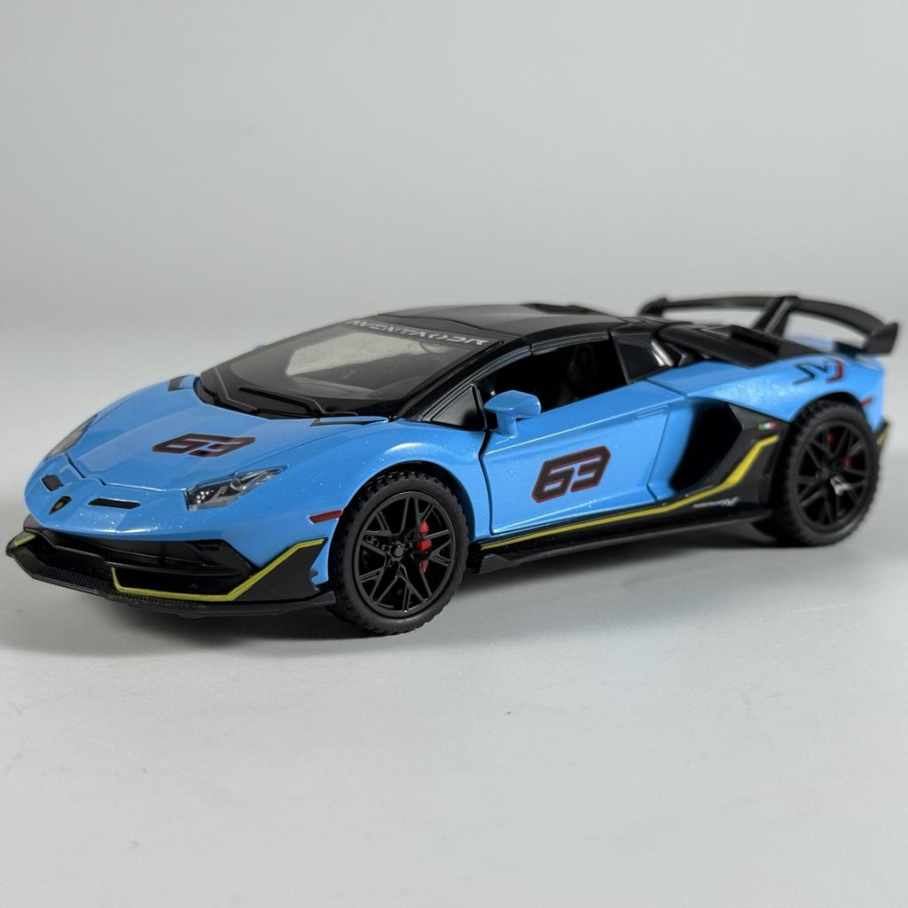 1:32 Aventador SVJ 63 Съемная Версия Суперспортивный Автомобиль Сплав Литье под Давлением Модель Автомобиля Домашние Модные Игрушки Украшения Рождественские Подарки Дети