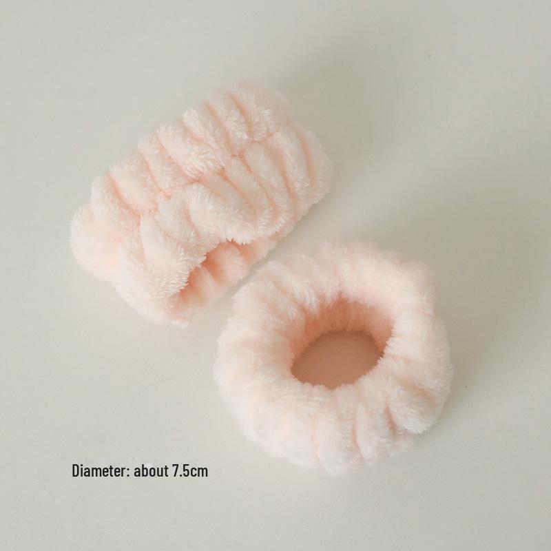 2025 г. Очаровательная повязка на голову в виде ананаса и набор нескользящих повязок для волос для женщин — набор из 3 предметов для мытья и укладки с браслетом