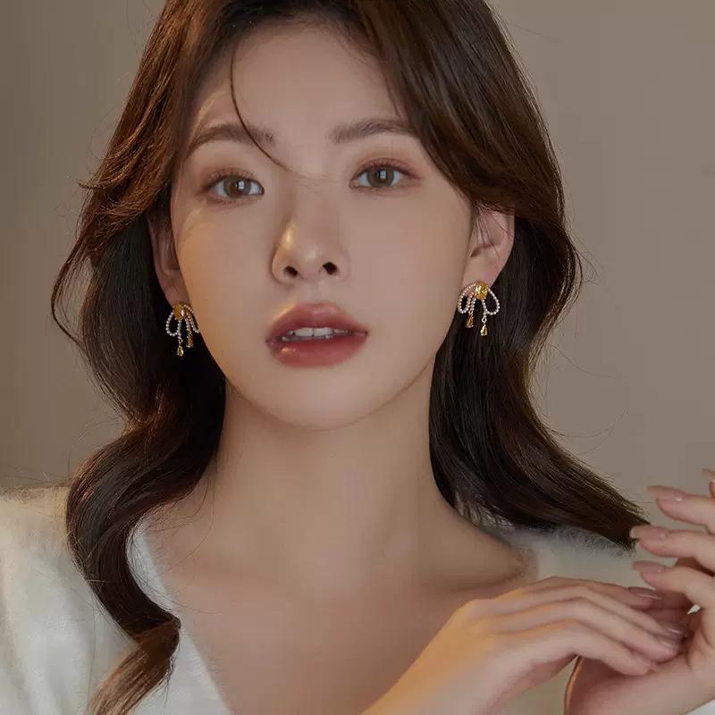 Женские серьги-хиты 2024 года: Кисточка из искусственного циркона и жемчуга с иглой из серебра 925 пробы