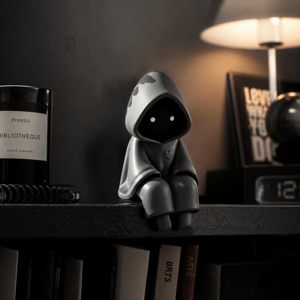 3D Printed Sitting Ghost Statue Cute Sitting Miniature Ornament Computer Screen Decor