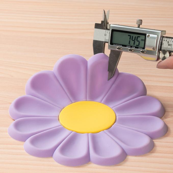 Силиконовый теплоизоляционный коврик с цветком маргаритки, простой, прочный, симпатичный, японский, силиконовый, подставки под тарелки, коврик для кастрюль и сковородок, защищающий от ожогов