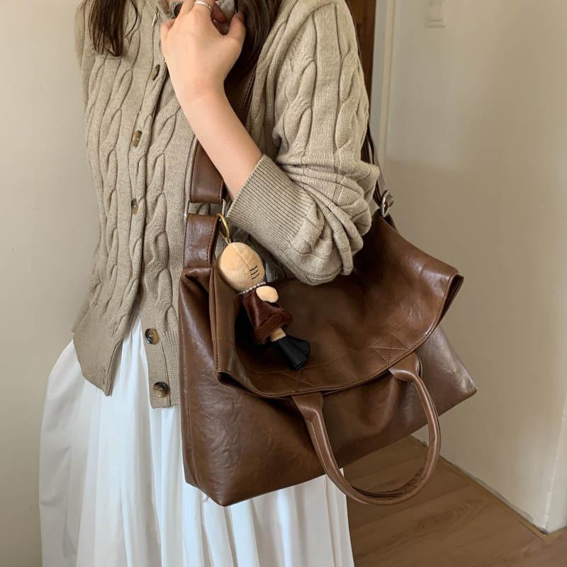 Retro Bag Women's Tote Bag Large Capacity Autumn and Winter Can Be Messenger New Casual Portable Work Commuter Bag