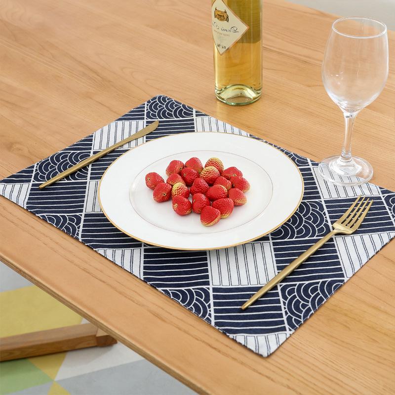 English Newspaper Plaid Porcelain Placemat: Blue & White, Heat-Resistant, Thickened Cotton & Linen
