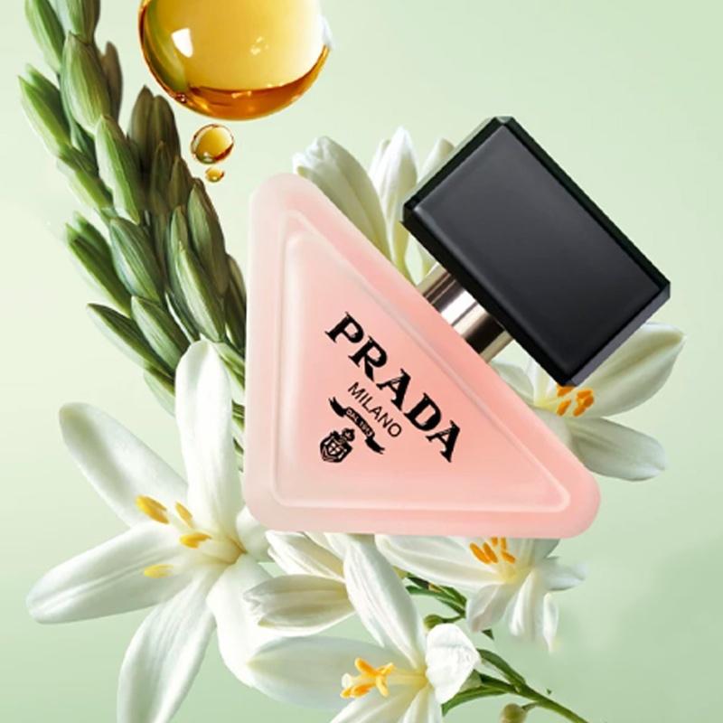 Prada Я Непредсказуемый Лак для Волос Ограниченный Подарочный Набор Увлажняющий и Освежающий Цветочный Аромат 30 мл