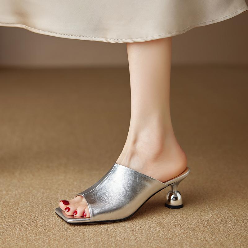 Модные женские шлепанцы на необычном каблуке с открытым носком, повседневная обувь из натуральной кожи с открытым носком, летние однотонные сандалии люксового бренда