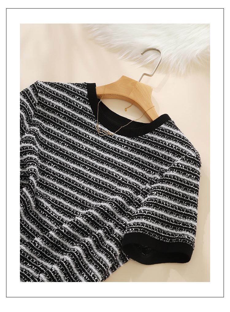 Striped short sleeved t-shirt for women, 2026 spring fashion commuting versatile casual top
