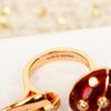 Кольцо Божья коровка Цветок Изготовлено из розового золота, сердолика и оникса Женские украшения Новый повседневный наряд Тема Возрождения всего