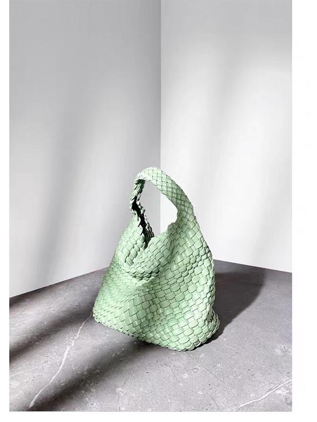 2022 Women's Woven Basket Tote Handbag - Fashionable Shoulder Bag