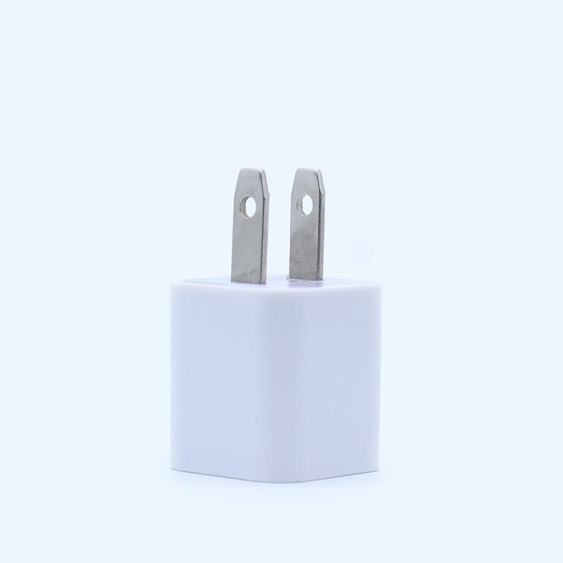 Универсальный USB-адаптер-зарядное устройство 5V 1A для смартфонов и мелкой бытовой техники с сертификацией FCC CE