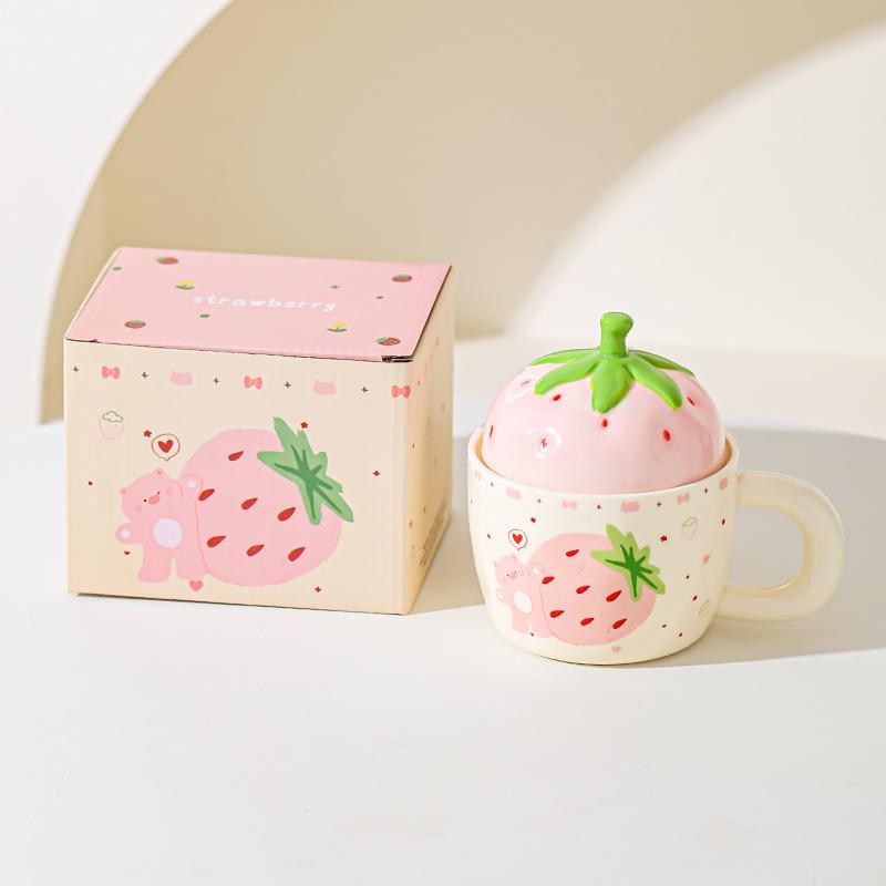 Керамическая чашка с крышкой «Клубничный медведь» для девочек, подарочная чашка для дома, кружка, высококачественная, для пары, для молока, для завтрака