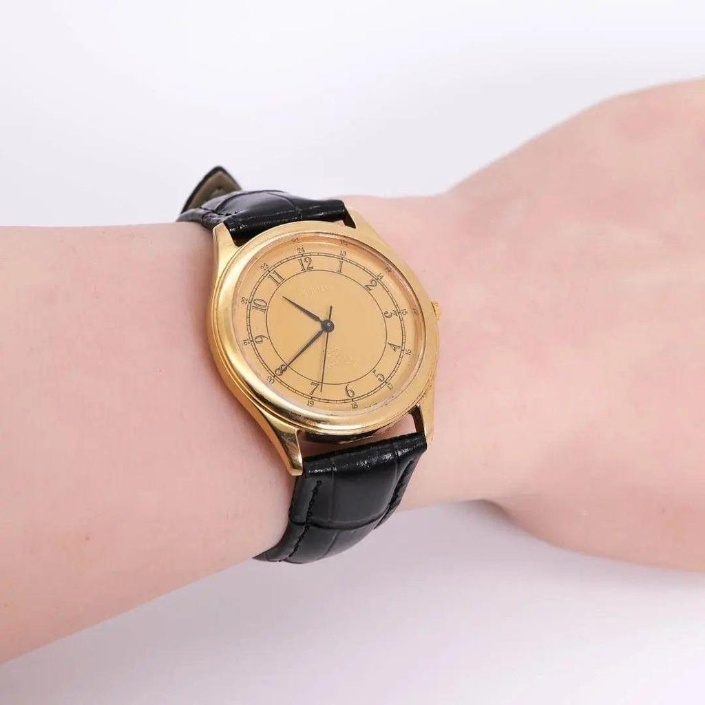 Б/У Часы BURBERRY Золотой Циферблат Круглые Мужские 3369