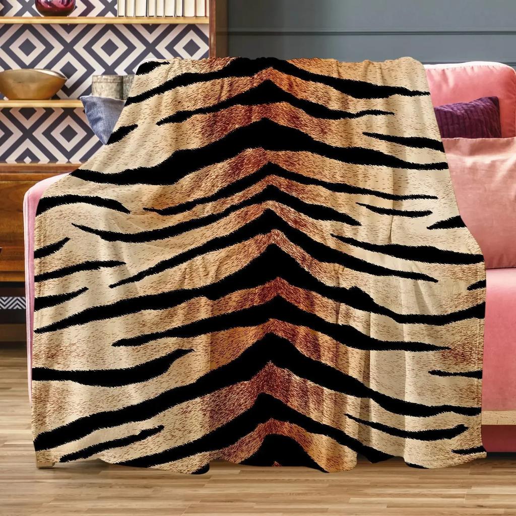 Realistic Tiger Skin Blankets Flannel Textile Decor Animal Print Skin Animal Portable Warm Throw Blankets for Bed Rug Piece King