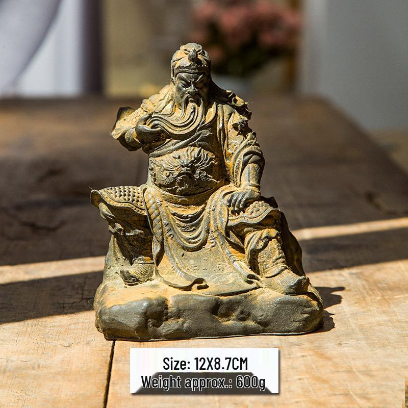 Chinese-Style Martial God Guan Yu Figure: Handmade Natural Rust Desktop Ornament for Living Room or Study