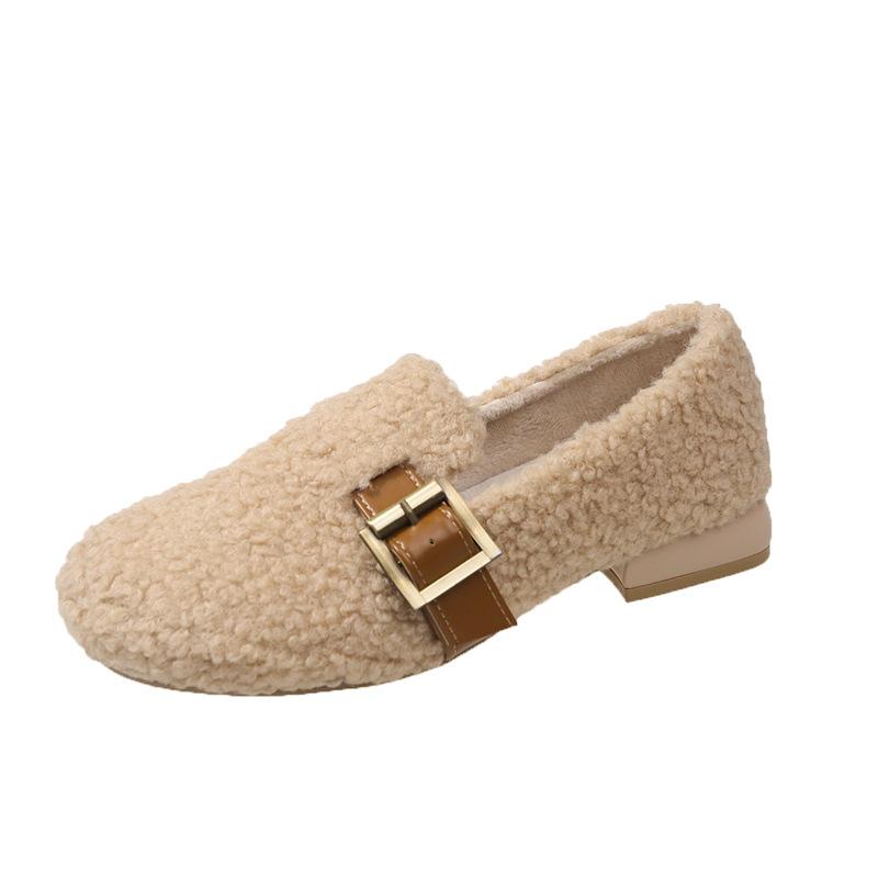 Обувь Mao Mao женская зимняя 2025 новая верхняя одежда из бархата, овечьей шерсти, пряжка на толстом каблуке, одна педаль, ленивые туфли для женщин