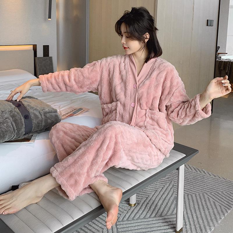 1011 new autumn and winter flannel pajamas women's cut flower pattern thickened thermal pajamas loungewear set