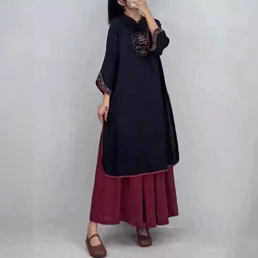 «Летнее платье-ципао из хлопка и льна с вышивкой»