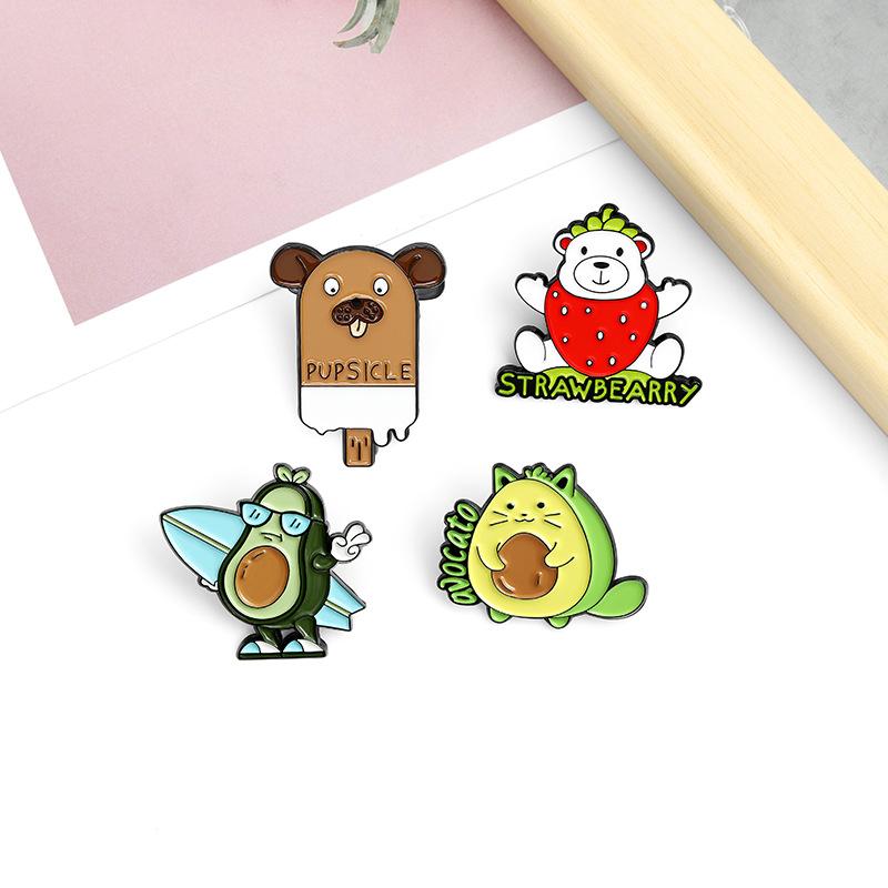 Мультяшный Милый Стильный Клубничный Медведь Собака Мороженое Авокадо Готовый Значок из Сплава Брошь Для Креативных Любителей Аксессуаров