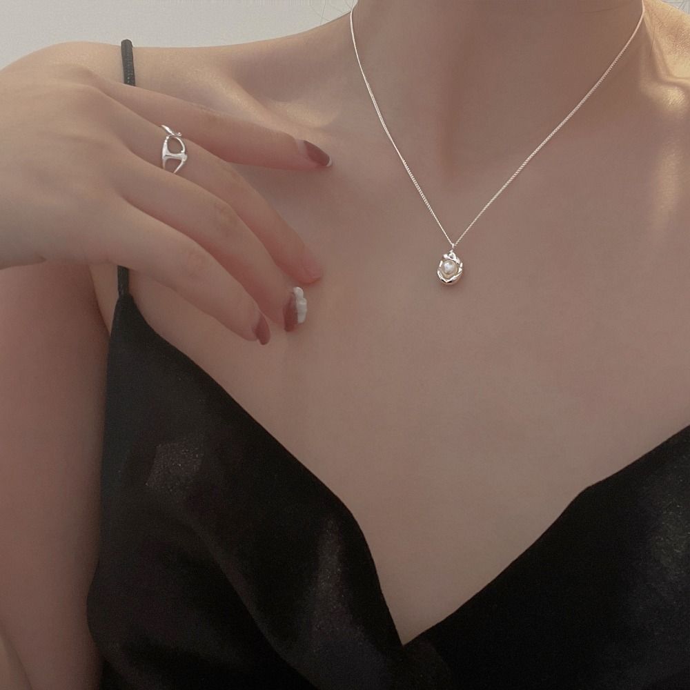Vintage Zinc Zinc Alloy Pearl Necklace Irregular Shell Jewelry Korean Style Pendant Women Clavicle Necklace