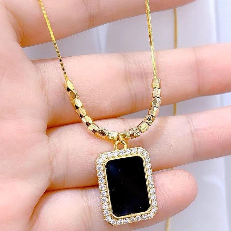 Stainless Steel Necklace , 18K Gold Women's Fashion square Pendant Necklace, Trendy Versatile Charming Jewelry Necklace