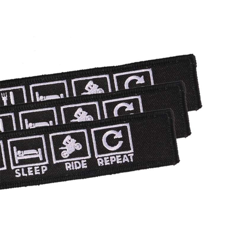 Брелок мотоциклиста "Ешь-спи-гоняй-повтори"