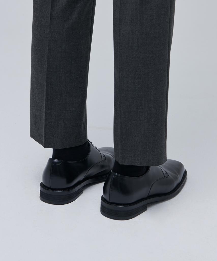MUSINSA STANDARD Wool Blend Relaxed Tapered Hidden Banding Crop Slacks [Medium Grey]