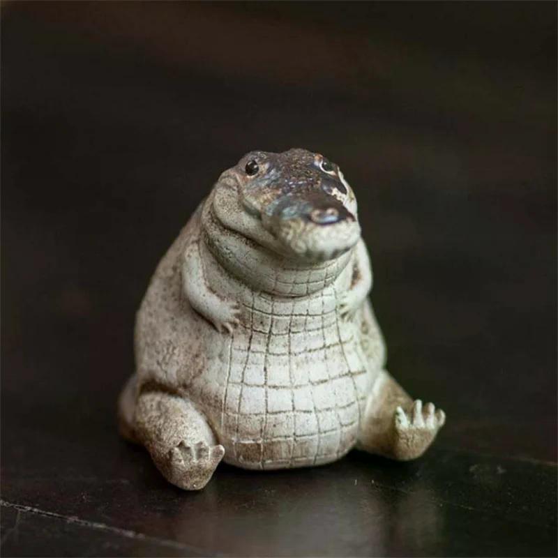 Boutique Purple Sand Tea Petting Little Crocodile Tea Pet Ornaments Handmade Tea Ceremony Tea Play Financial TeaTable Gift