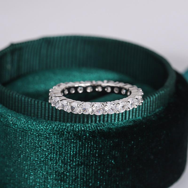 Fashionable Simple Round Zircon Ring Feminine Temperament