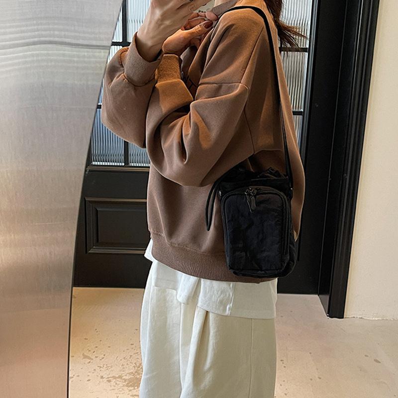 Mini Canvas Bag Women's Simple Casual Lightweight Mobile Phone Small Square Bag Drawstring Bundle One Shoulder Crossbody Bag KTB