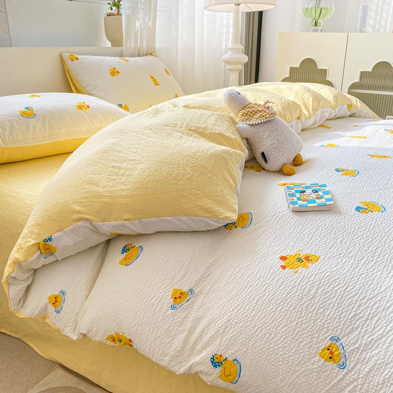 Постельное белье из ситца, комплект из четырех предметов: простыня, пододеяльник, наволочки