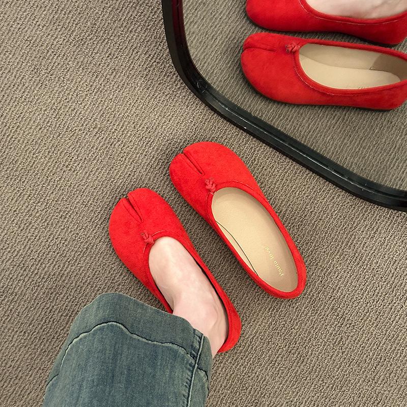 Модная обувь таби в японском стиле, женские удобные кожаные балетки с раздвоенным носком, лоферы, женские туфли Мэри Джейн, мокасины, женские балетки