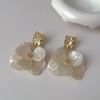 Green Resin Flower Drop Earrings for Women Vintage Metal Geometric Petal Statement Earrings Party Jewelry Accessories