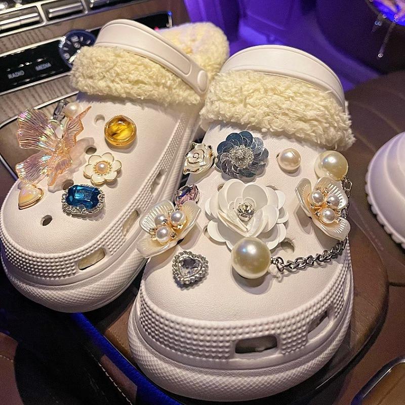 Shoe Charm for Crocs DIY 3D Butterfly Flower Pearl Diamond Shoe Decoration Buckle for Croc Charms Hole Shoes Accessories
